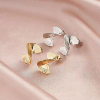 Twisted Fan Stud Earrings
