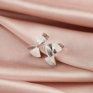 Twisted Fan Stud Earrings