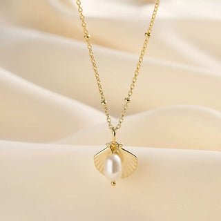 Seashell Pearl Pendant Necklace