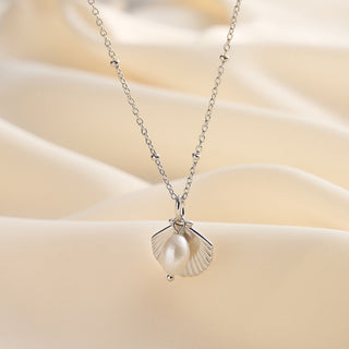 Seashell Pearl Pendant Necklace