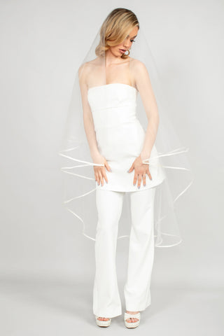 2600 Ribbon Veil