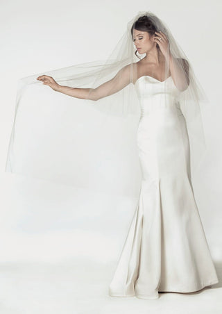Ariel Taub 1704 Two-Tier Plain Waltz Veil at Mae Bridal, two tier veil, waltz wedding veil, bridal veil