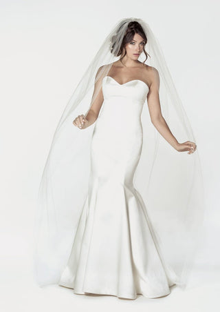 Ariel Taub 1706 Pencil Edge Chapel Veil at Mae Bridal, pencil edge veil, chapel wedding veil, bridal veil