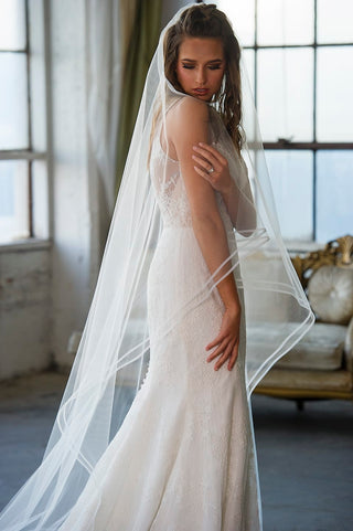 Ariel Taub 1805 Two-Row Horsehair Chapel Length Veil at Mae Bridal, horsehair veil, chapel wedding veil, bridal veil