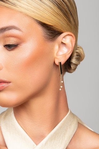 Tracy Mod Pearl Drop Earrings in Gold by Ariel Taub at Mae Bridal, pearl drop mod earrings, bridal earrings, gold colorway shown