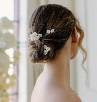 Bridal hair combs at Mae Bridal, the Tailored Tulle Ceramic Flower Hair Pins