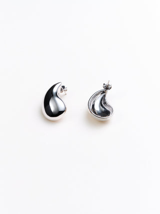Jordan Teardrop Earrings by Their Studios, fourth angle at Mae Bridal, elongated drop earrings, wedding day jewelry, recycled gold vermeil and sterling silver