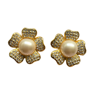 Vintage Joan Rivers Flower Earrings